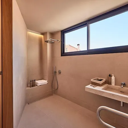 Joe's Gomila Boutique 4*